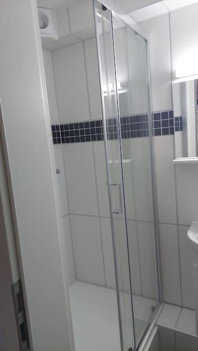 Guenstige, Schoene Ferienwohnung Im Wanderparadies ヴェルニゲローデ エクステリア 写真