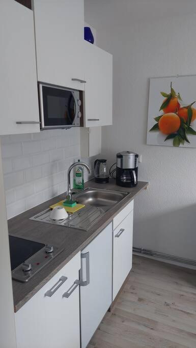 Guenstige, Schoene Ferienwohnung Im Wanderparadies ヴェルニゲローデ エクステリア 写真